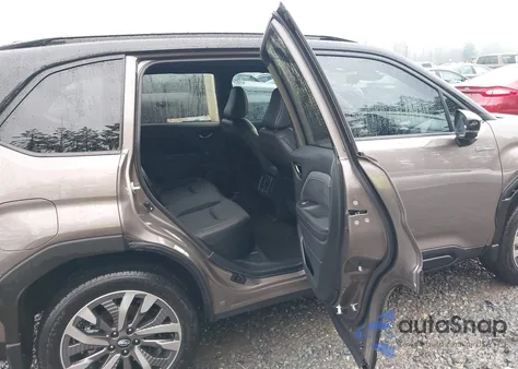 2025 Subaru Forester Touring Hybrid z USA, uszkodzony, nr VIN JF2SLSTD4SH427066